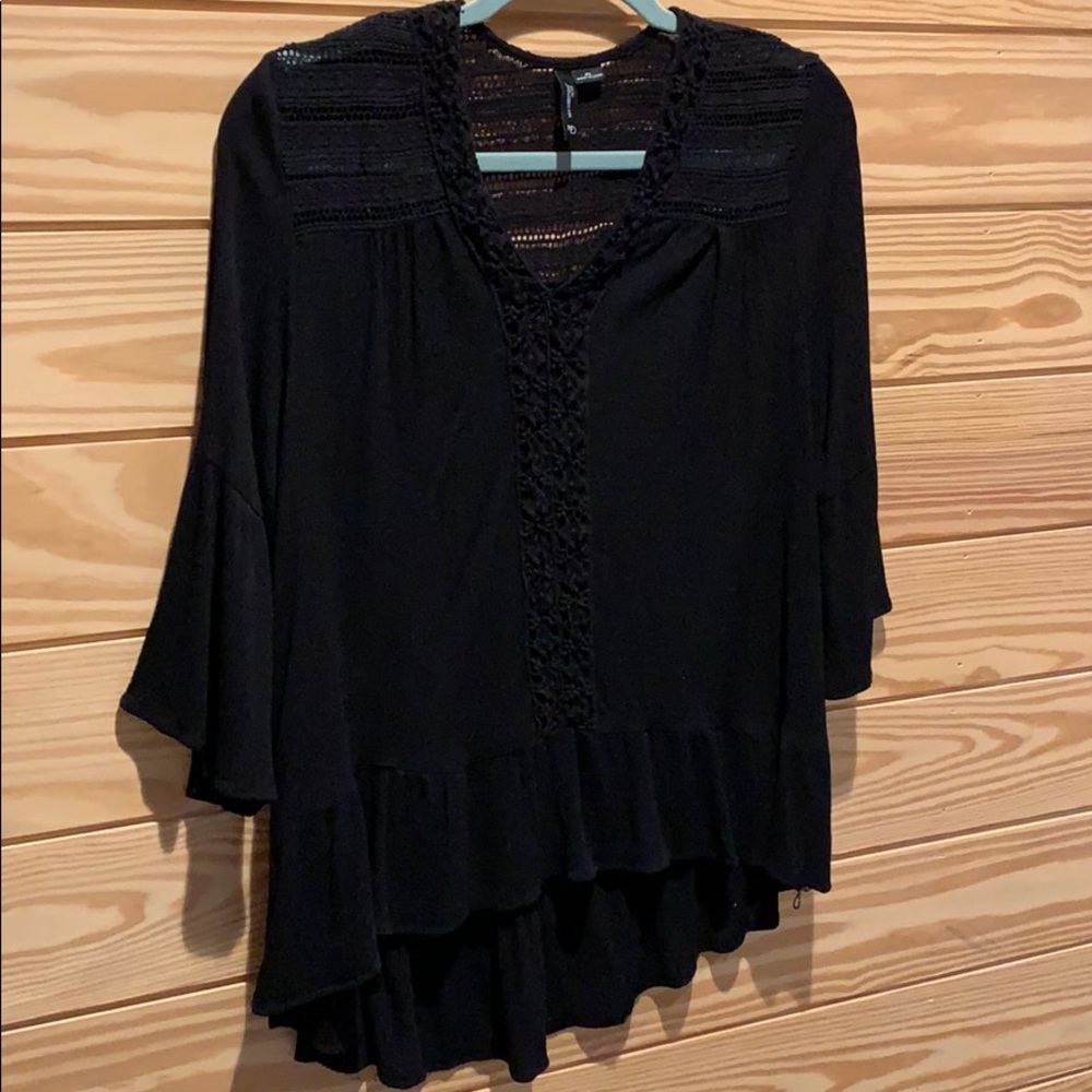 🛍 New Directions black crochet boho top